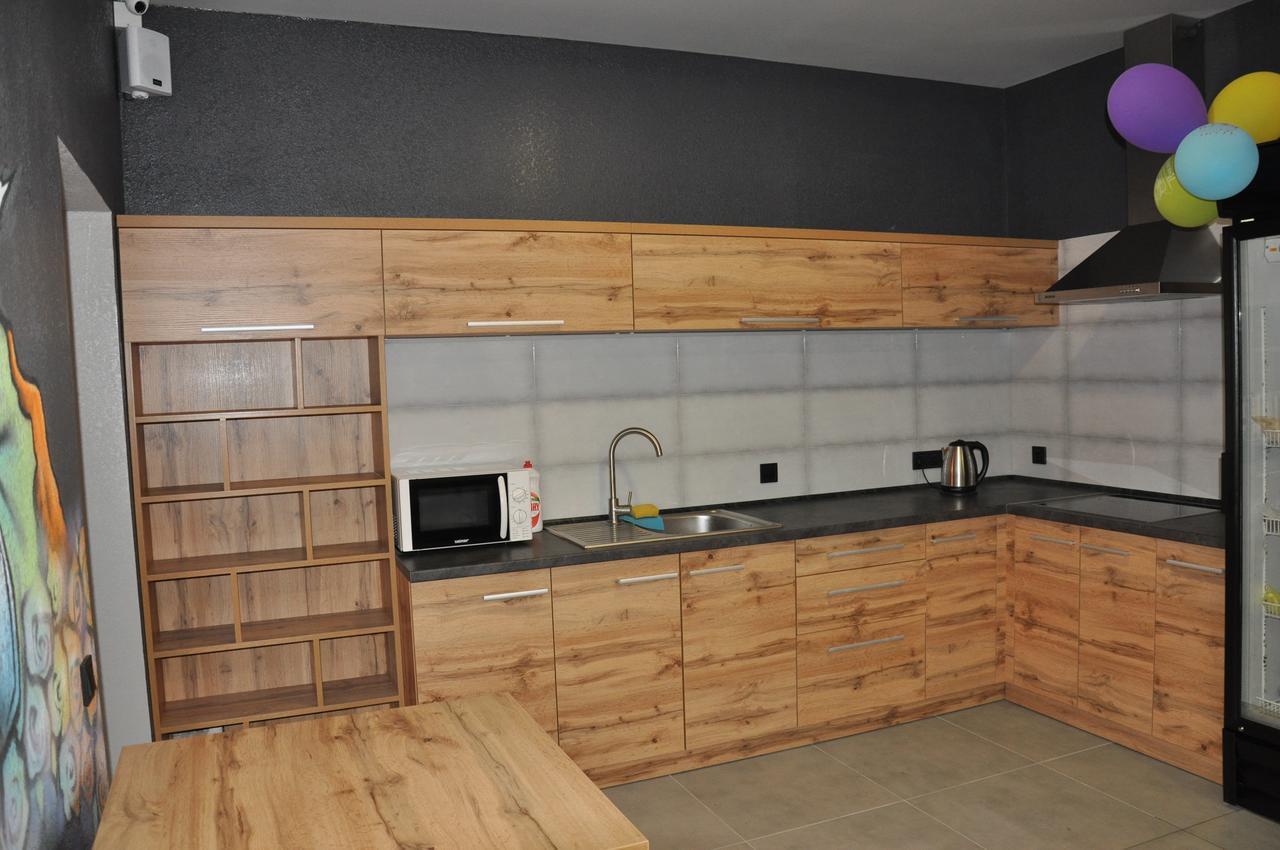 Full House Capsule Hostel Rivne Exterior photo A kitchen designed in Blender